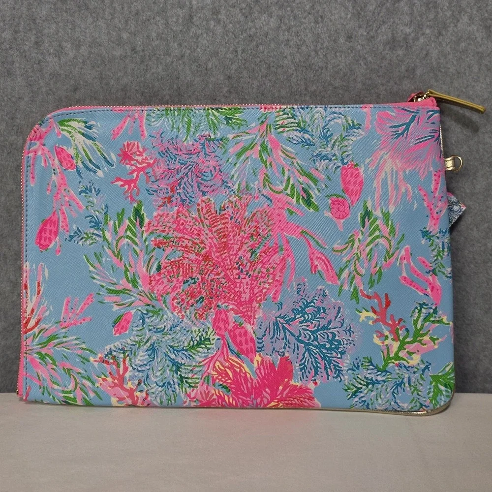 Lilly Pulitzer Tech Pouch Set Two-Piece Aqua Floral Pattern 